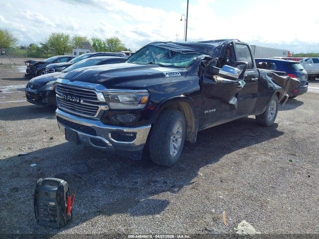2019 RAM 1500 LARAMIE 4X4 6'4 BOX 2