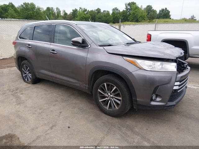 2017 TOYOTA HIGHLANDER XLE - 1