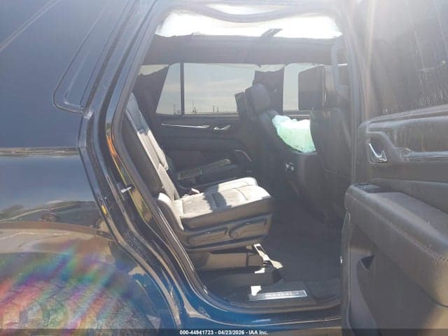 2021 GMC YUKON 4WD DENALI 8