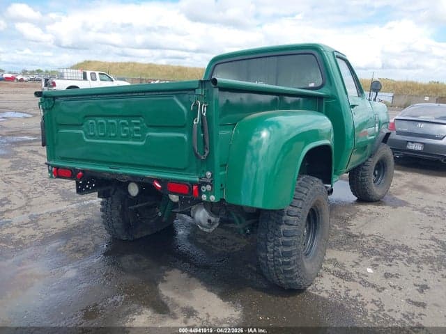 1977 DODGE POWER WAGON 4