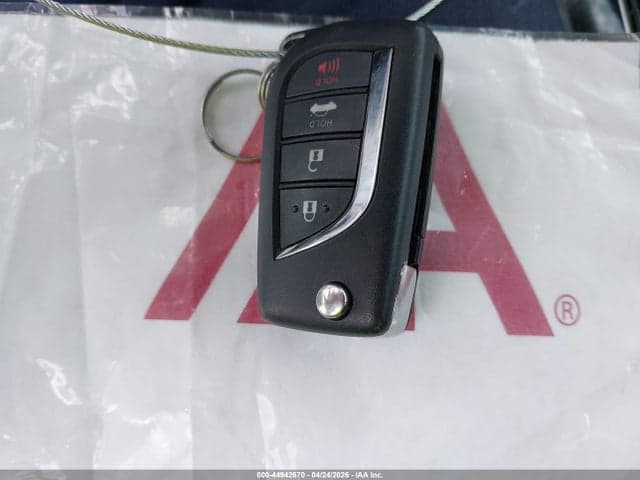 2024 TOYOTA COROLLA LE 11