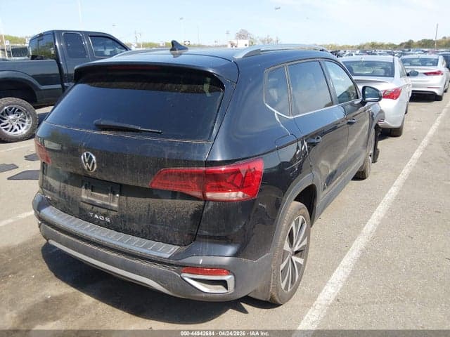 2024 VOLKSWAGEN TAOS 1.5T SE 4