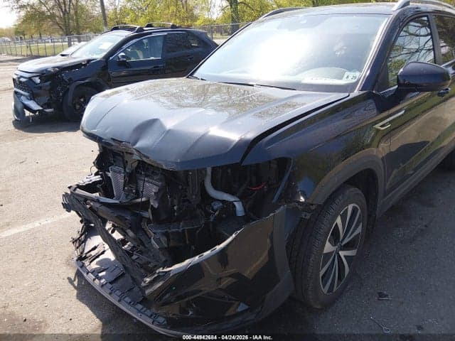 2024 VOLKSWAGEN TAOS 1.5T SE 6