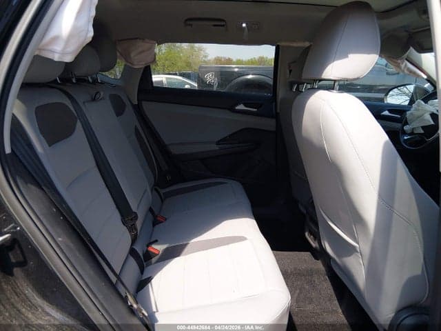 2024 VOLKSWAGEN TAOS 1.5T SE 8
