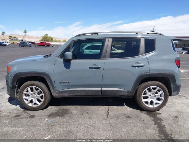 2018 JEEP RENEGADE LATITUDE 4X4 14