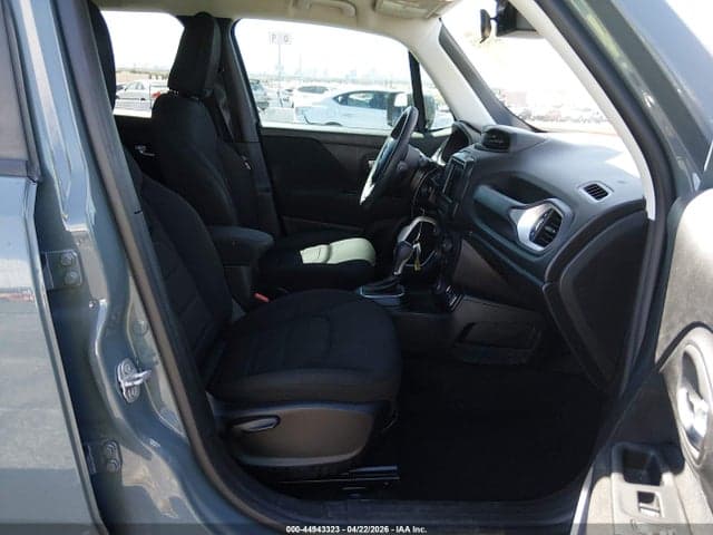 2018 JEEP RENEGADE LATITUDE 4X4 5