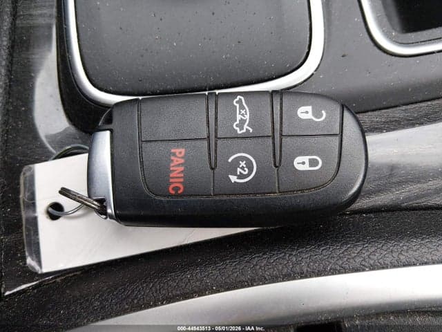 2021 CHRYSLER 300 TOURING AWD 11