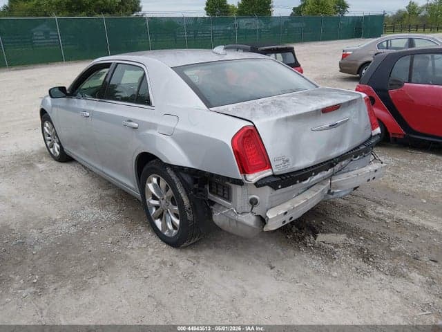 2021 CHRYSLER 300 TOURING AWD 3