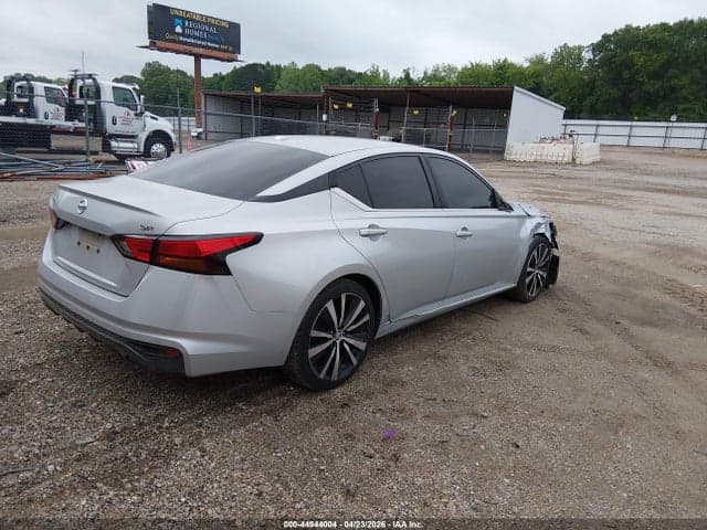 2021 NISSAN ALTIMA SR FWD 4