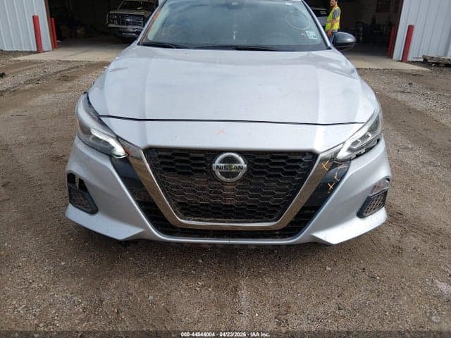 2021 NISSAN ALTIMA SR FWD 6