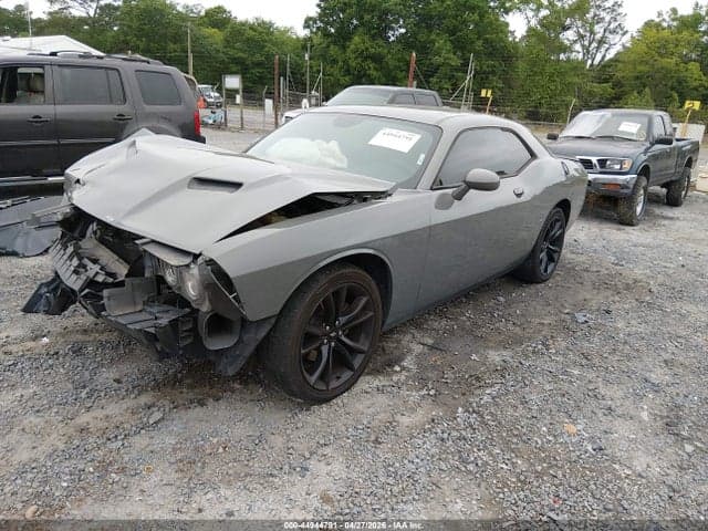 2018 DODGE CHALLENGER SXT 2