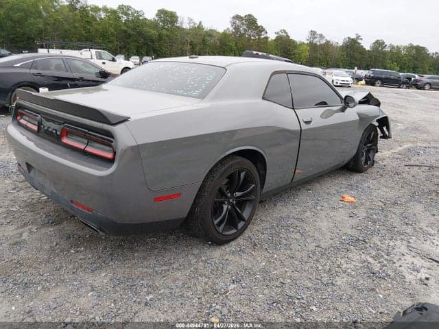 2018 DODGE CHALLENGER SXT 4