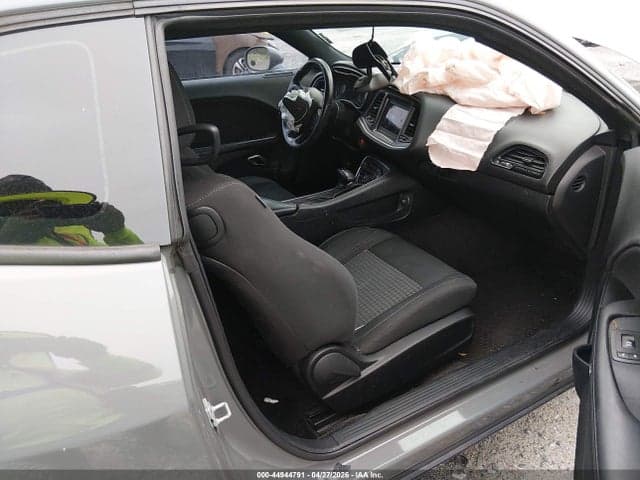 2018 DODGE CHALLENGER SXT 5