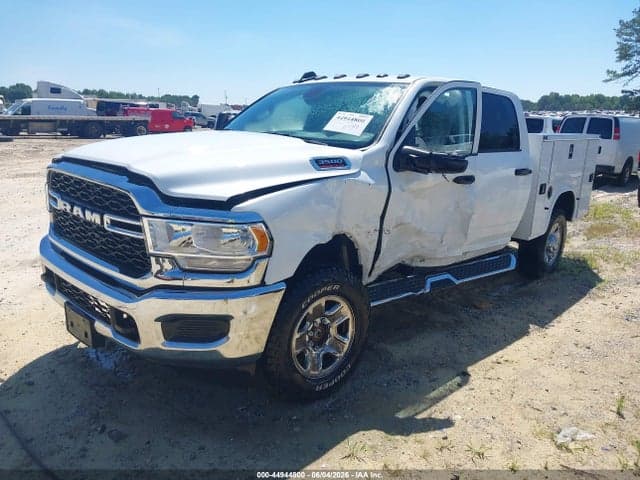 2023 RAM 3500 CHASSIS CAB 2