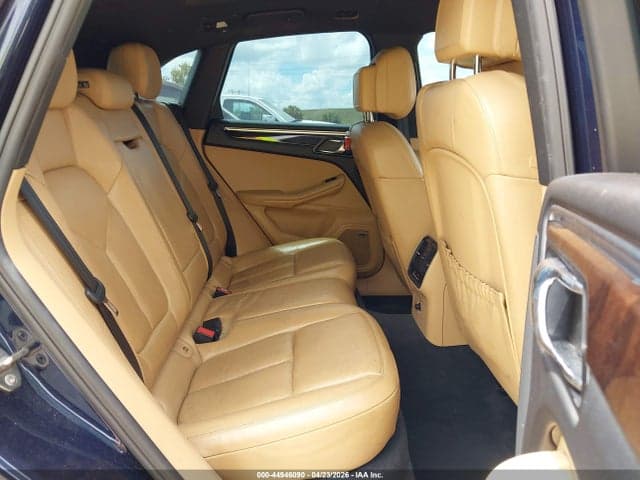 2017 PORSCHE MACAN S 8