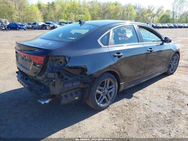 2021 KIA FORTE GT-LINE 4