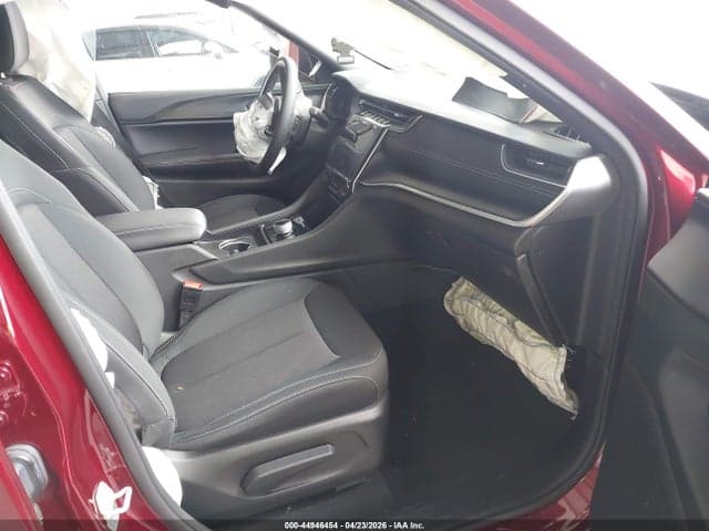 2024 JEEP GRAND CHEROKEE L LAREDO X 4X4 6