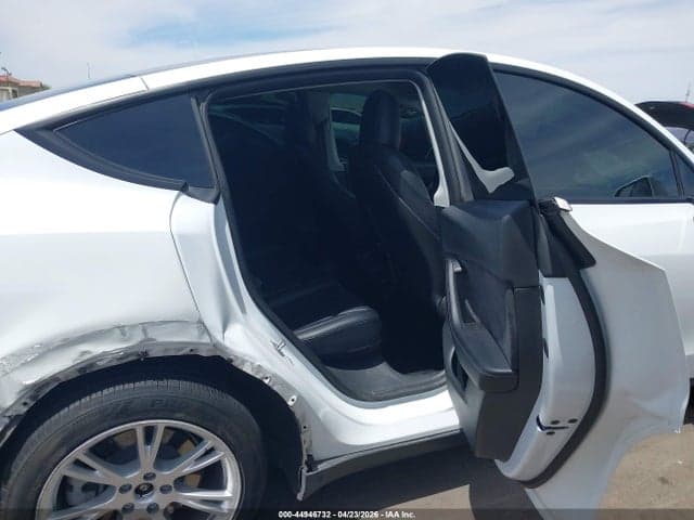 2022 TESLA MODEL Y LONG RANGE DUAL MOTOR ALL-WHEEL DRIVE 8