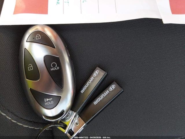 2025 HYUNDAI ELANTRA LIMITED 11