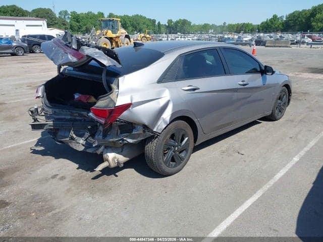 2021 HYUNDAI ELANTRA SEL 4