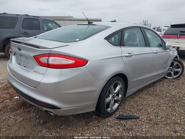 2016 FORD FUSION SE 4
