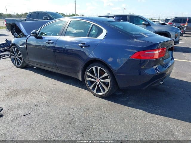 2017 JAGUAR XE 25T 3