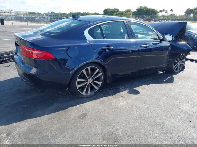 2017 JAGUAR XE 25T 4