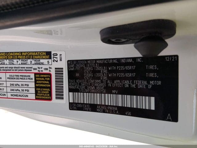 2022 TOYOTA SIENNA XLE 9