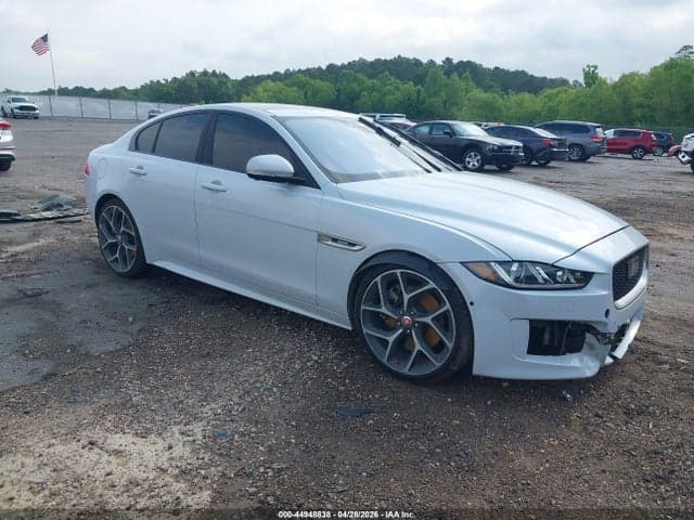 2017 JAGUAR XE 1