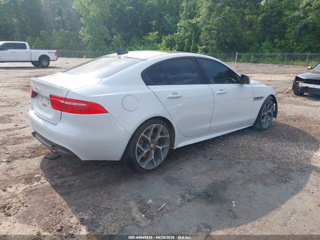 2017 JAGUAR XE 4