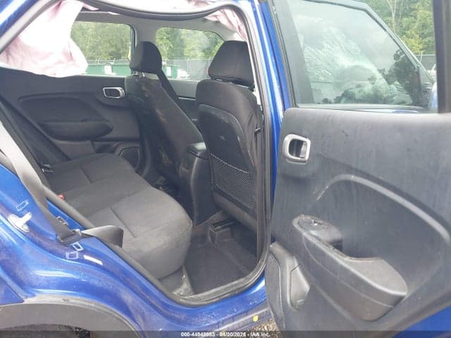 2025 HYUNDAI VENUE SE 8