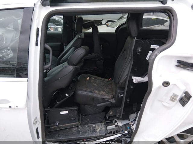 2025 CHRYSLER PACIFICA SELECT 8