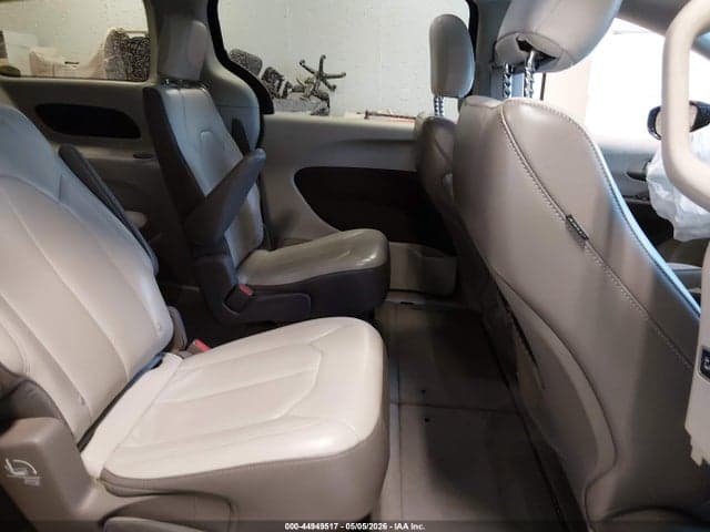 2017 CHRYSLER PACIFICA TOURING-L 8