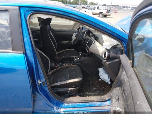 2021 NISSAN VERSA SV XTRONIC CVT 5
