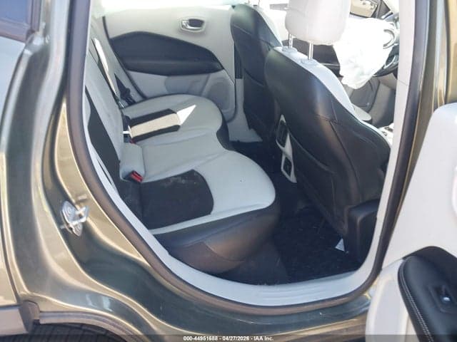 2020 JEEP COMPASS LATITUDE FWD 8
