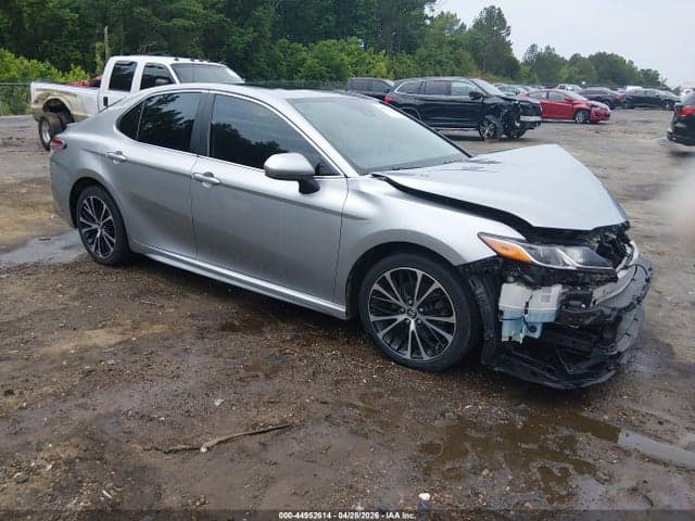 2020 TOYOTA CAMRY SE - 1