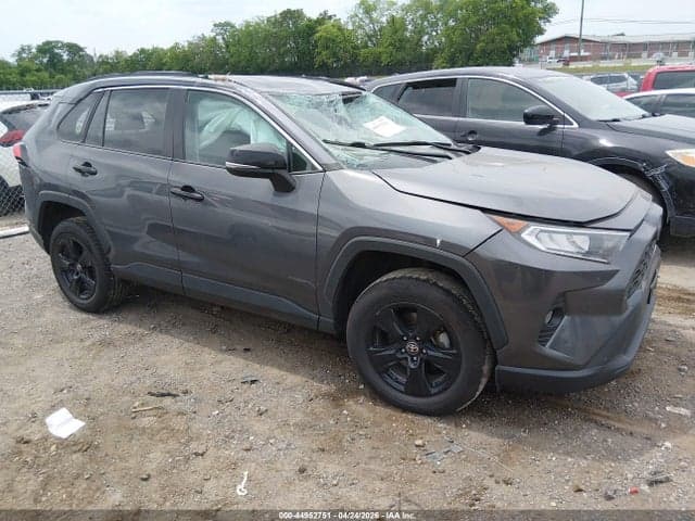 2021 TOYOTA RAV4 XLE 1