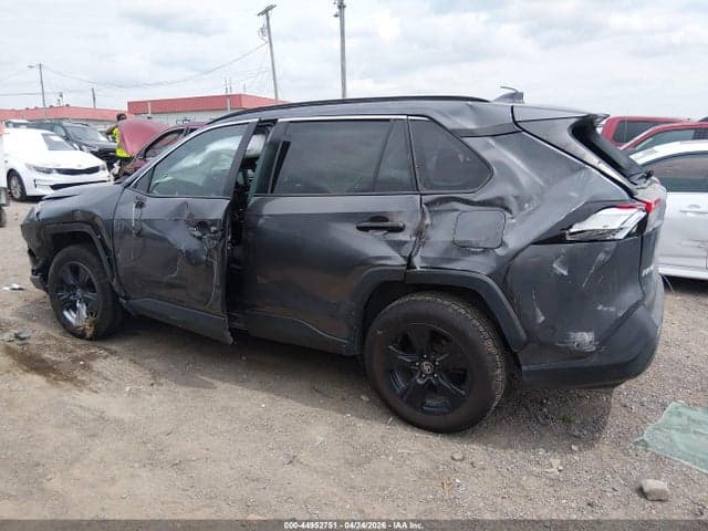 2021 TOYOTA RAV4 XLE 15