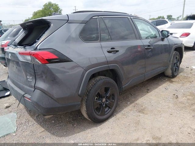2021 TOYOTA RAV4 XLE 4
