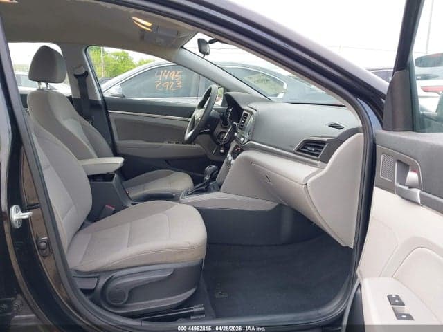 2020 HYUNDAI ELANTRA SEL 5