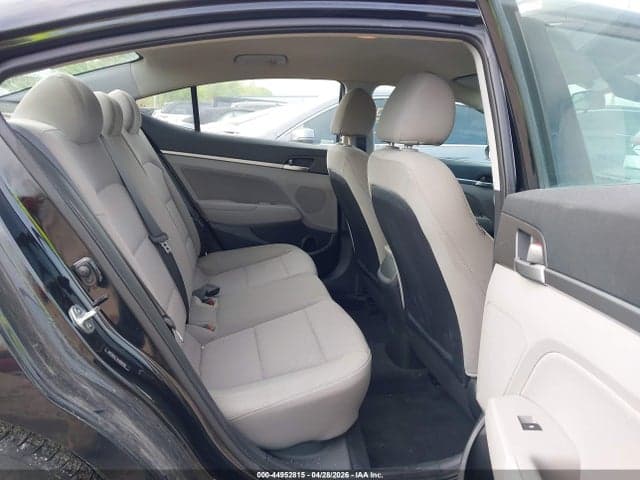 2020 HYUNDAI ELANTRA SEL 8