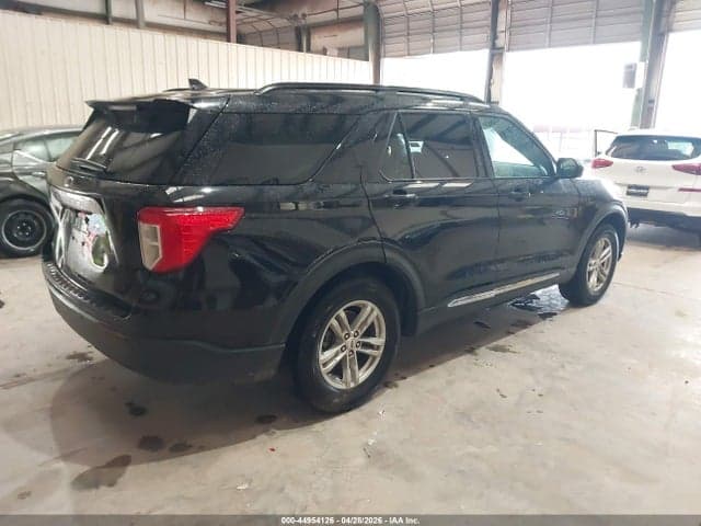 2022 FORD EXPLORER XLT 4