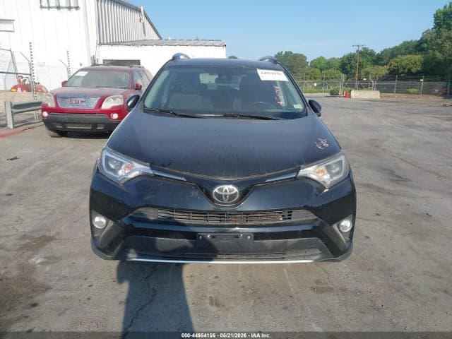 2018 TOYOTA RAV4 XLE 12