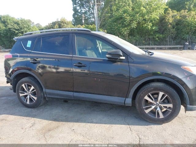 2018 TOYOTA RAV4 XLE 13