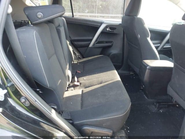 2018 TOYOTA RAV4 XLE 8