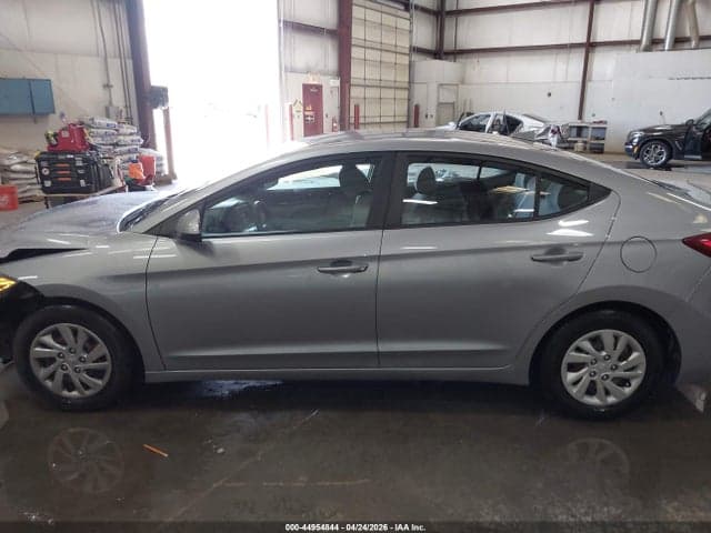 2017 HYUNDAI ELANTRA SE 15