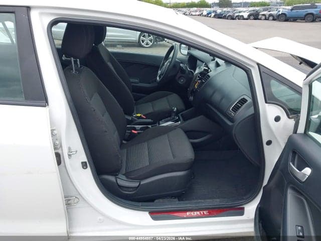 2017 KIA FORTE LX 5