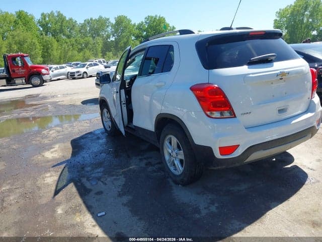 2020 CHEVROLET TRAX FWD LT 3