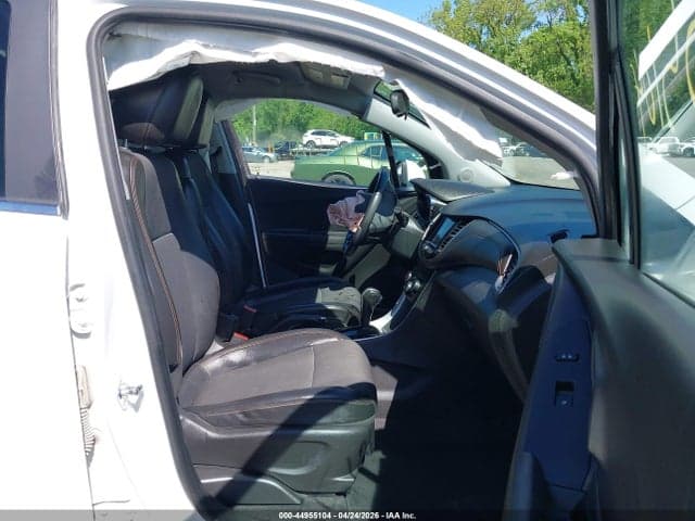 2020 CHEVROLET TRAX FWD LT 5