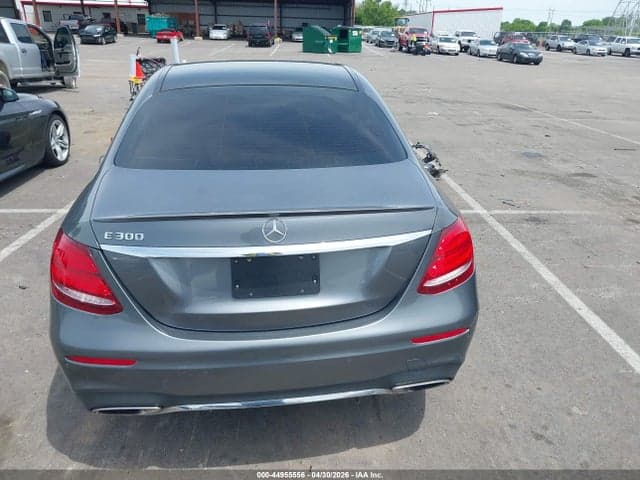 2019 MERCEDES-BENZ E 300 16